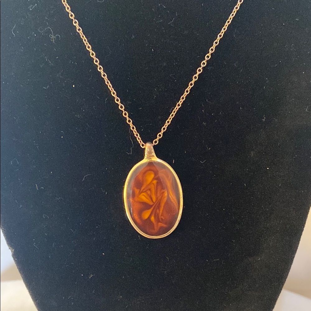 Gold Tone Necklace with Amber ArtDeco Pendant